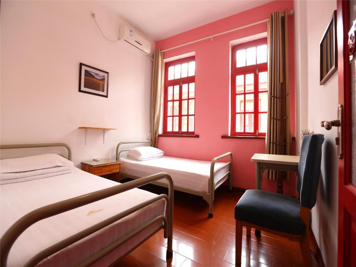 Wheat Youth Hostel Qingdao Esterno foto