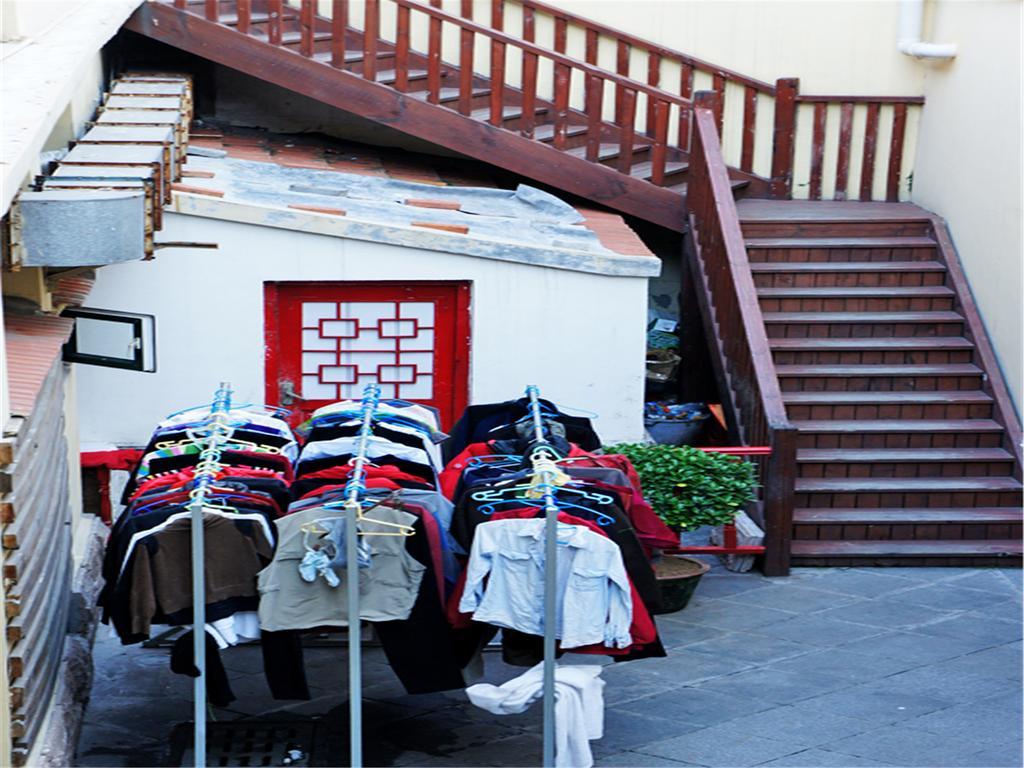 Wheat Youth Hostel Qingdao Esterno foto