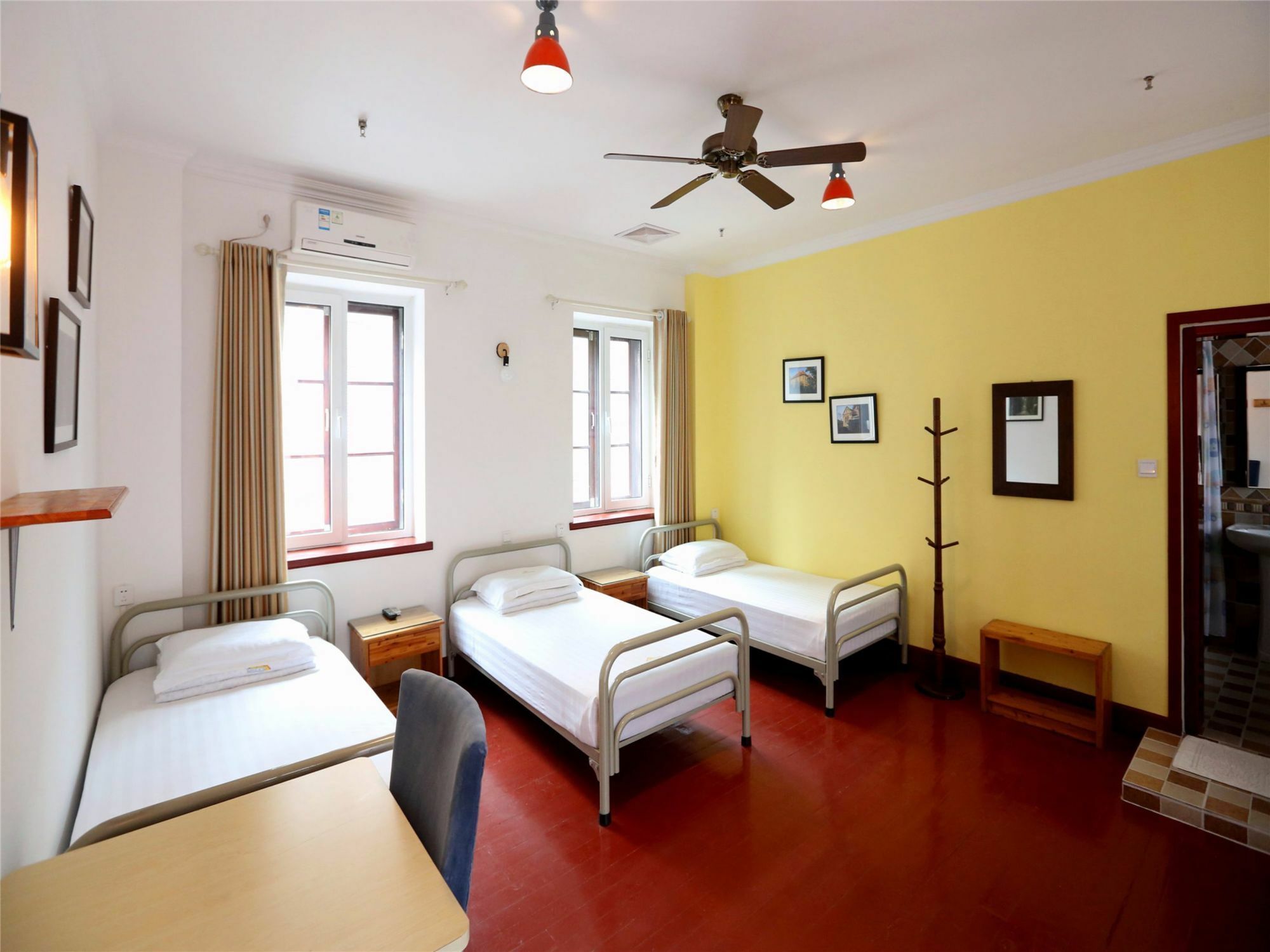 Wheat Youth Hostel Qingdao Esterno foto