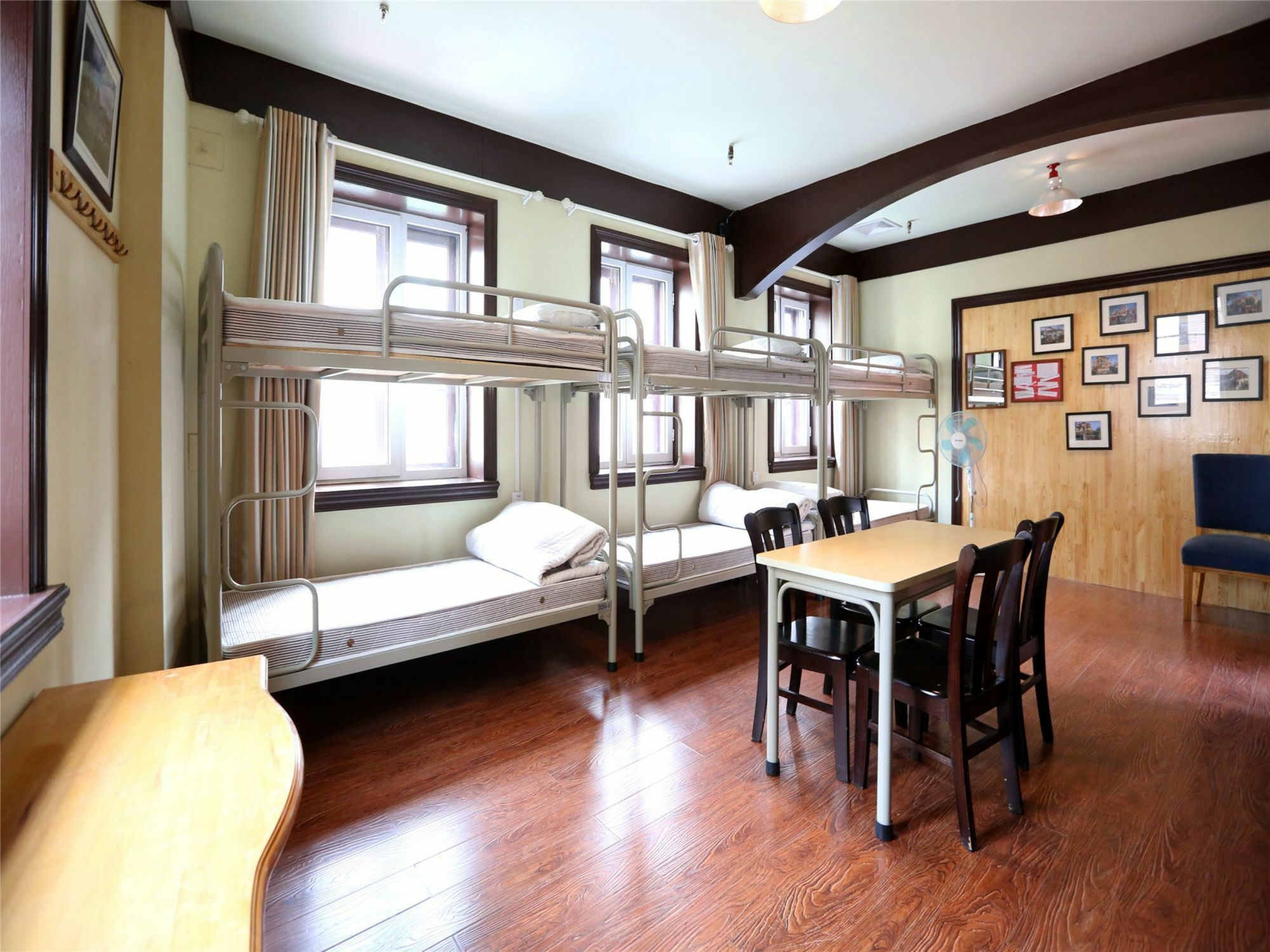 Wheat Youth Hostel Qingdao Esterno foto
