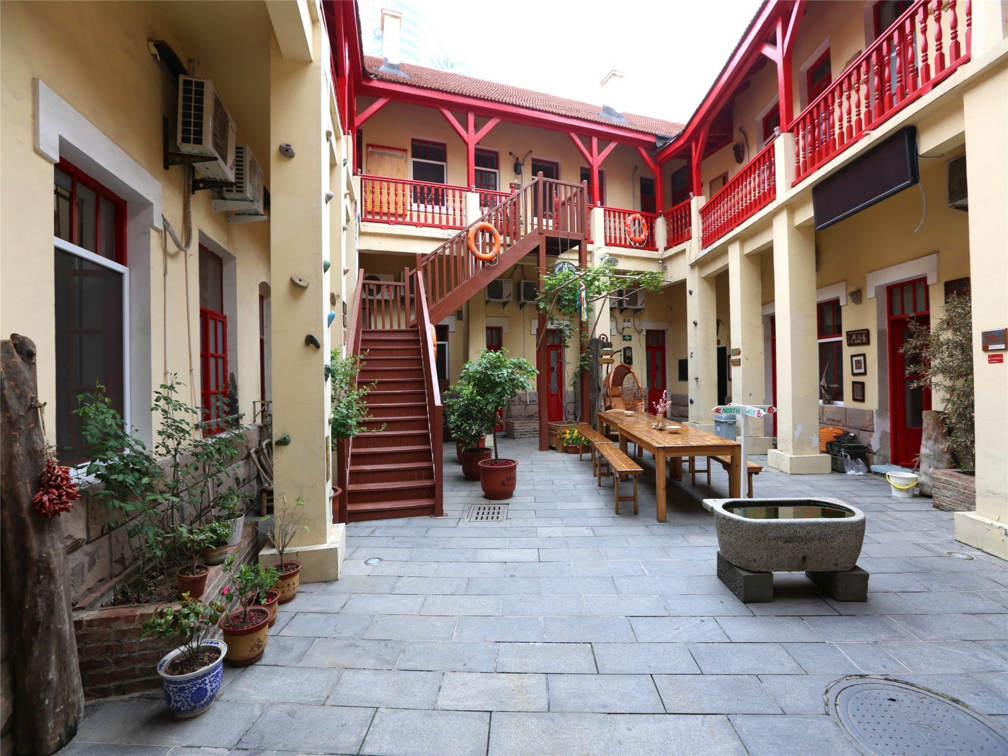 Wheat Youth Hostel Qingdao Esterno foto